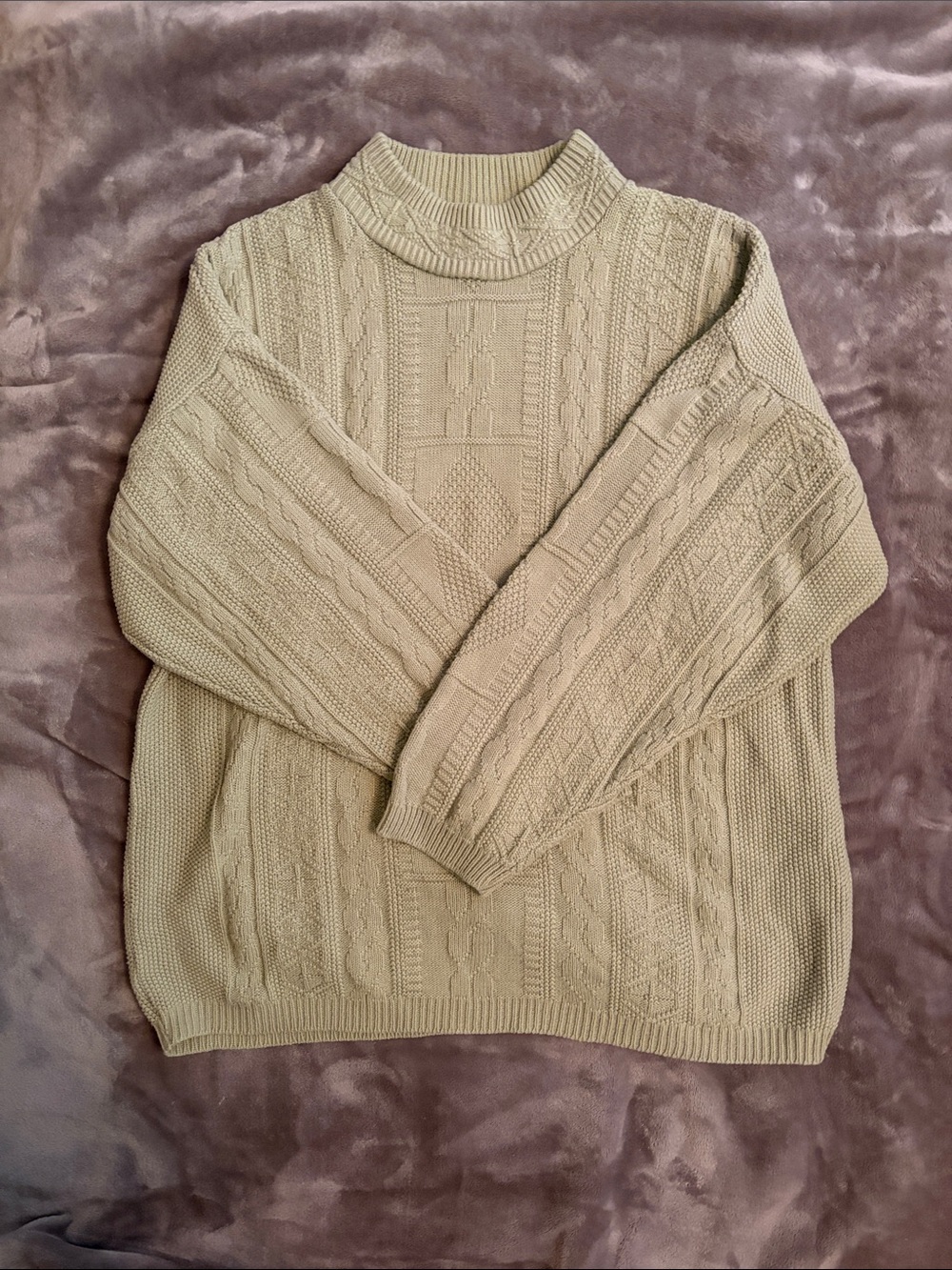Vintage Cable Knit Crewneck Sweater - Light Green